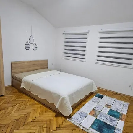 Appartement Charming 2 Bedroom In Heart Of Skopje