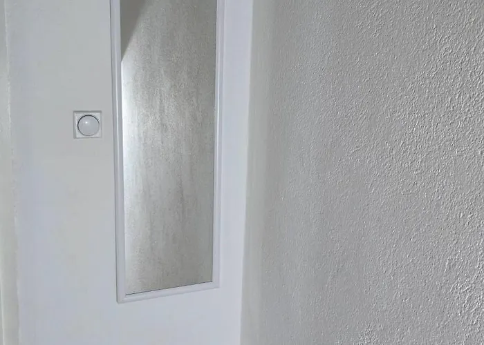 Apartman Charming 2 Bedroom In Heart Of Szkopje